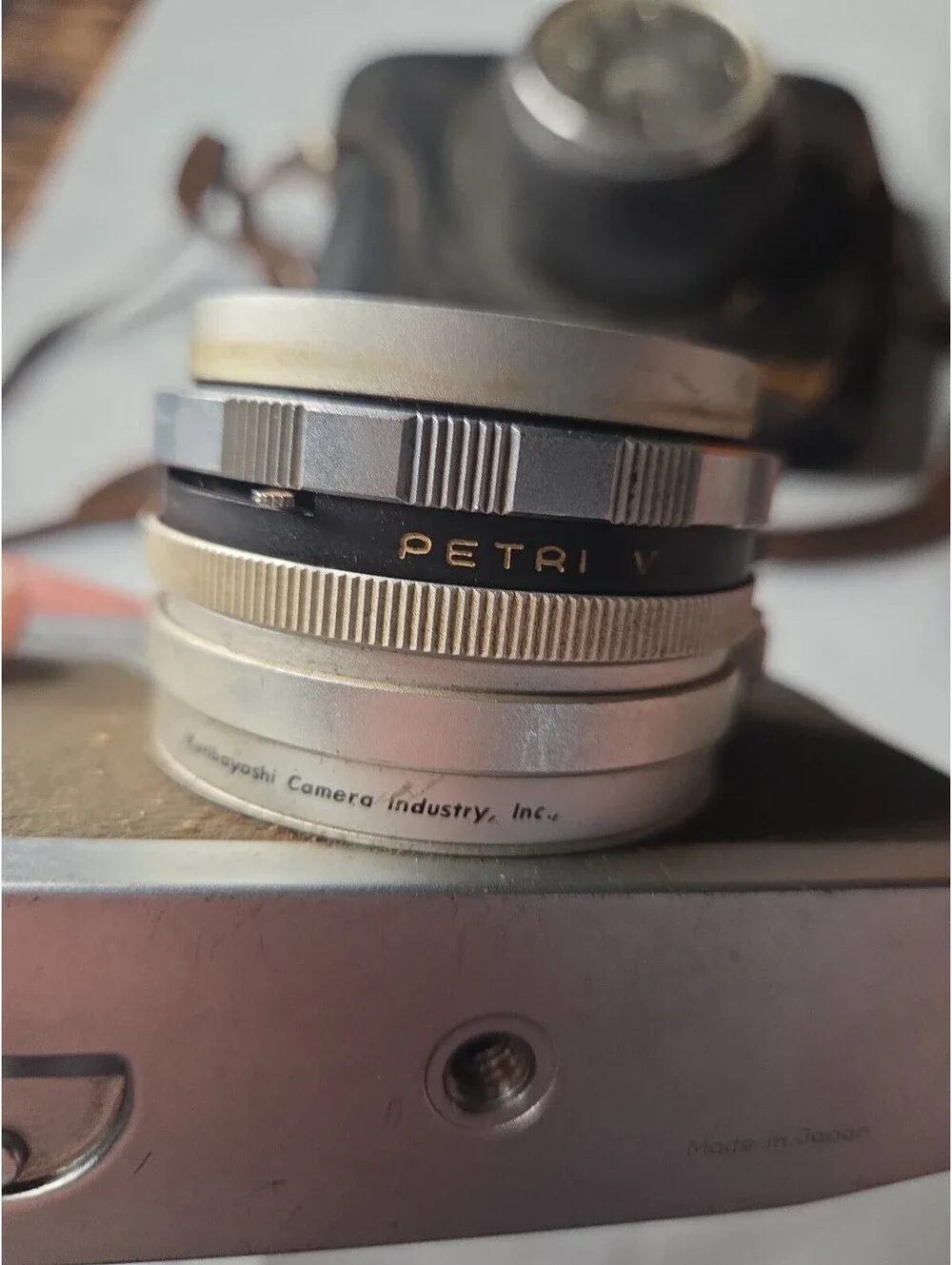 PETRI V Blue-MAGIC-Scope 35mm FILM Camera Vintage RARE MODEL